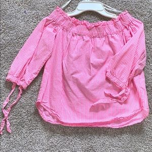 Baby doll off-shoulder pink blouse